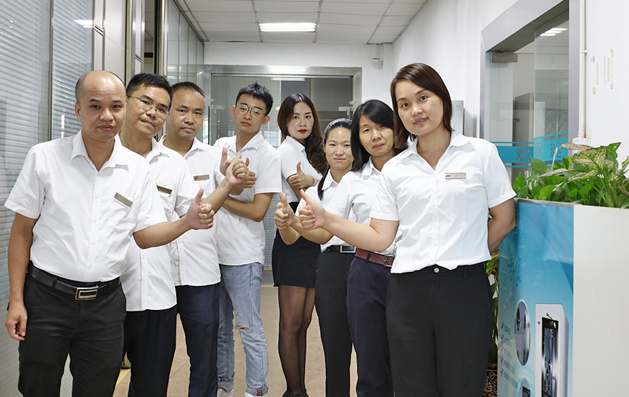 富士通生產(chǎn)團(tuán)隊